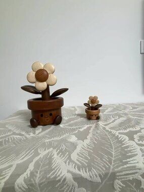 Cute Aesthetic Wooden Flower Decor Figurine